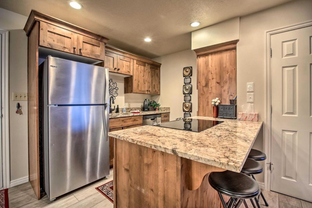 Lovely St George Condo With Resort-Style Amenities! セントジョージ エクステリア 写真