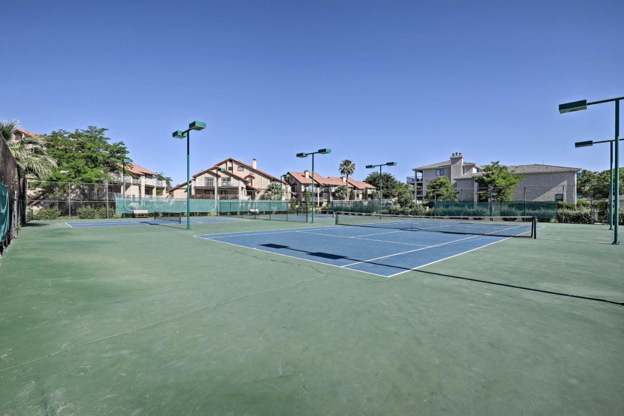 Lovely St George Condo With Resort-Style Amenities! セントジョージ エクステリア 写真
